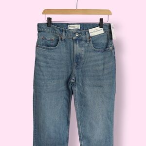 NWT Abercrombie & Fitch Mid Rise 90s Straight Jeans Size 27 Long Medium Wash